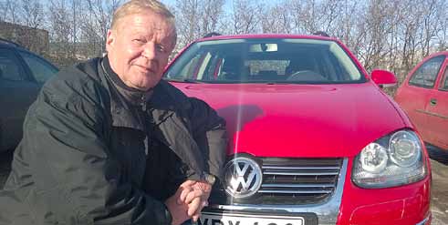 - Varsinkin, jos auto ei ole ajokunnossa, jolloin vakuutusyhtiöstä kerrotaan, korvaako vakuutus hinauksen, muistuttaa Kulmala.