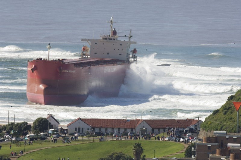 Kivihiili 6 225-metrinen kivihiililaiva Pasha Bulker ajautui myrskyssä rantaan New South Walesissa Australiassa 8.6.2007.