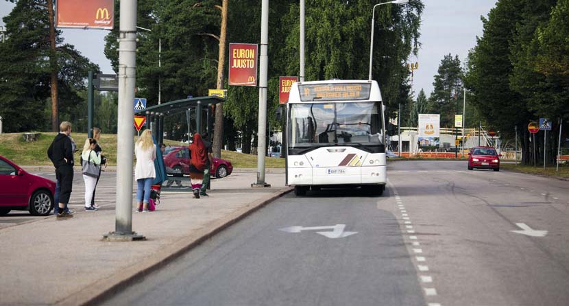 Nykyisin esimerkiksi aikuisen kertalipulla on Kouvolassa vain kaksi eri hintaa, kun aiemmassa kilometripohjaisessa hinnoittelussa eri hintaisia kertalippuja oli noin kymmenen.
