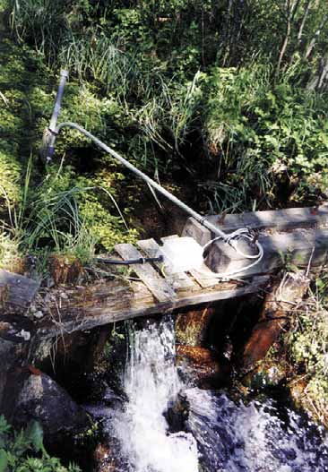 Tästä on ollut seurauksena esimerkiksi jokihelmisimpukoiden talviaikaisia kuolemia jokiuoman jäädyttyä pohjaa myöten.