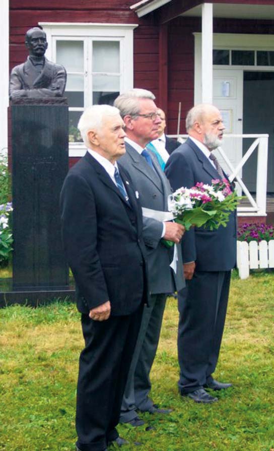 Suora käskytyslinja on paras ja asiat ovat tältä osin kunnossa, vakuutti elokuun alussa reserviin siirtyvä puolustusvoimien komentaja, amiraali Juhani Kaskeala Haapajärvellä.