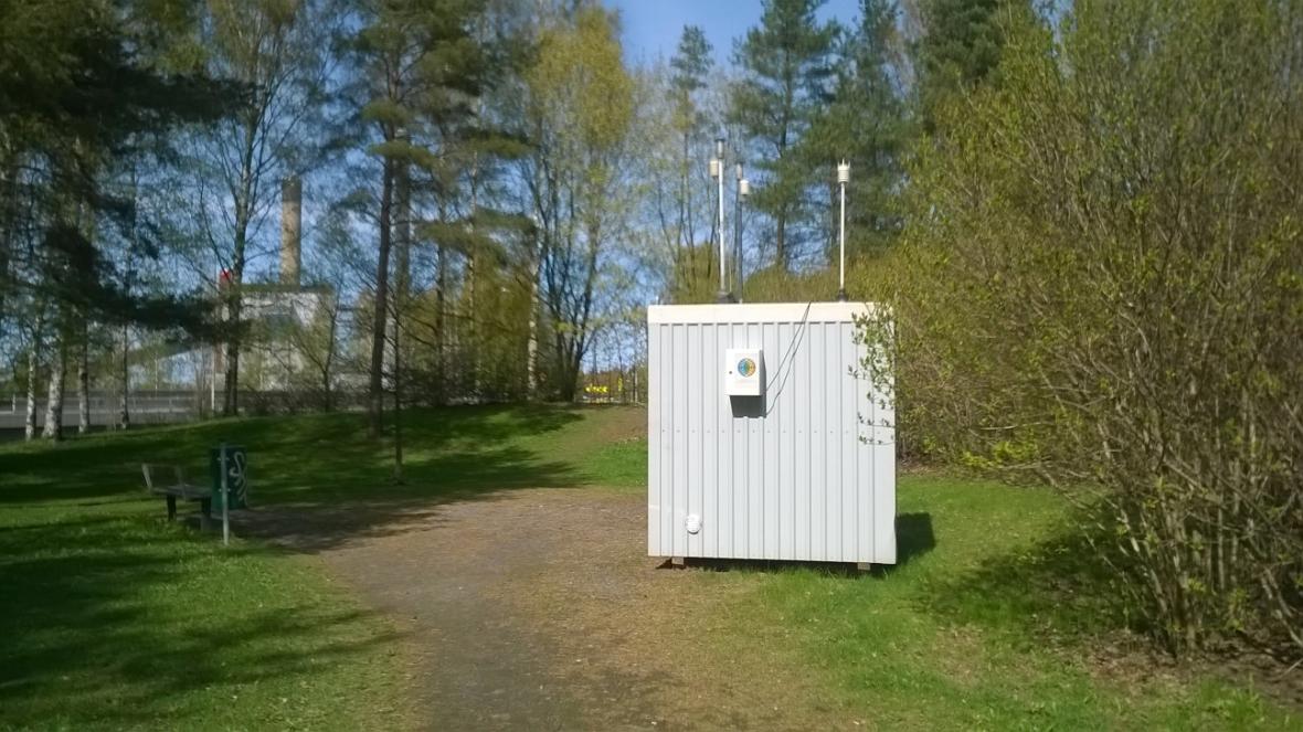 Kuva 3.2. Naistenlahden ilmanlaadun mittausasema toukokuussa 214.