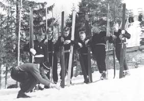 2. Harrastustoimintaa 1920-luvulta nykypäivään Yksi suosituimmista harrastustoiminnan muodoista Maunulassa 1920 30-luvuilla oli vapaapalokuntatoiminta.