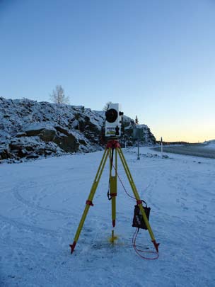 Riegl VZ-400 on uusimpia kaupallisia laitteita, joka vaikuttaa siirtävän pulssilaserit suorituskyvyltään aivan uuteen luokkaan sekä nopeudellaan että tarkkuudellaan.