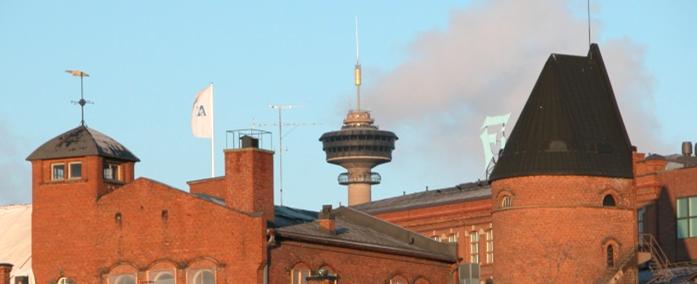 TAMPEREEN UINTIKESKUS TILAKESKUS Uintikeskuksen 1. rakennusvaihe 11700brm2 vuodelta 1979 perusparannetaan. Aulatilat sekä pesu- ja saunatilat uusitaan, 2.