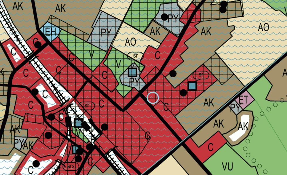 01.08.2014 Asemakaavan selostus 05:080 Kuva 3. Ote keskustaajaman osayleiskaavasta. Kohteen sijainti on osoitettu vaaleansinisellä ympyrällä.