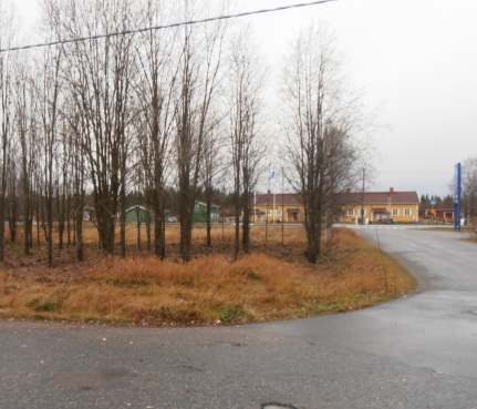 ydinkeskustassa, jossa pääosa kirkonkylän palveluista