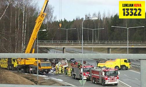 SISÄLTÖ Seudulliset kärkihankkeet Vt4, Vt8, satama ja ratapihat Oulun