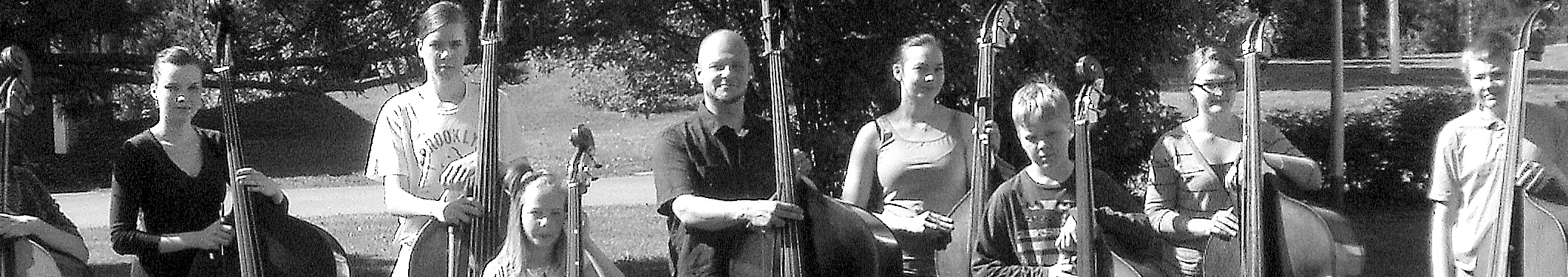 6 KONTRA Musiikkileirit 2013 Kevät etenee hurjaa vauhtia ja pian alkaa olla aika sännätä kohti kesän musiikkileirejä! Oletko sinä jo päättänyt missä bassosi pörisee ensi kesänä?