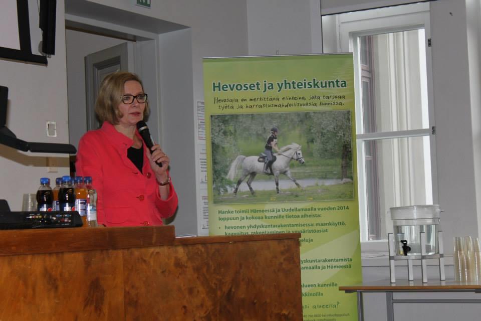 Hevoset ja yhteiskunta -hanke 2012-2014 15 Hyvinvointia hevosista seminaari 13.11.