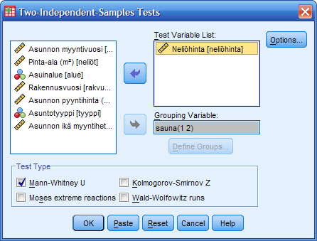 Esimerkki 7 Testataan Mann-Witneyn U-testillä, onko saunallisten ja ei-saunallisten asuntojen neliöhinnoissa tilastollisesti merkitsevää eroa. Suoritetaan testaus kahdella tavalla (a) ja (b).