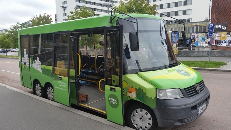 Palveluliikenteen kilpailutus Kilpailutus maaliskuussa 2015 Kaksi kohdetta: Kyytiveikko/ keskusta: 4 autoa Poimuri/
