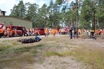 Vieraita rajan takaa Tänäkin vuonna saimme vieraaksemme ystäviä rajan takaa, Pietarista ja Viipurista. He ovat olleet jo monena vuonna vieraanamme täällä ja perinne jatkuu.