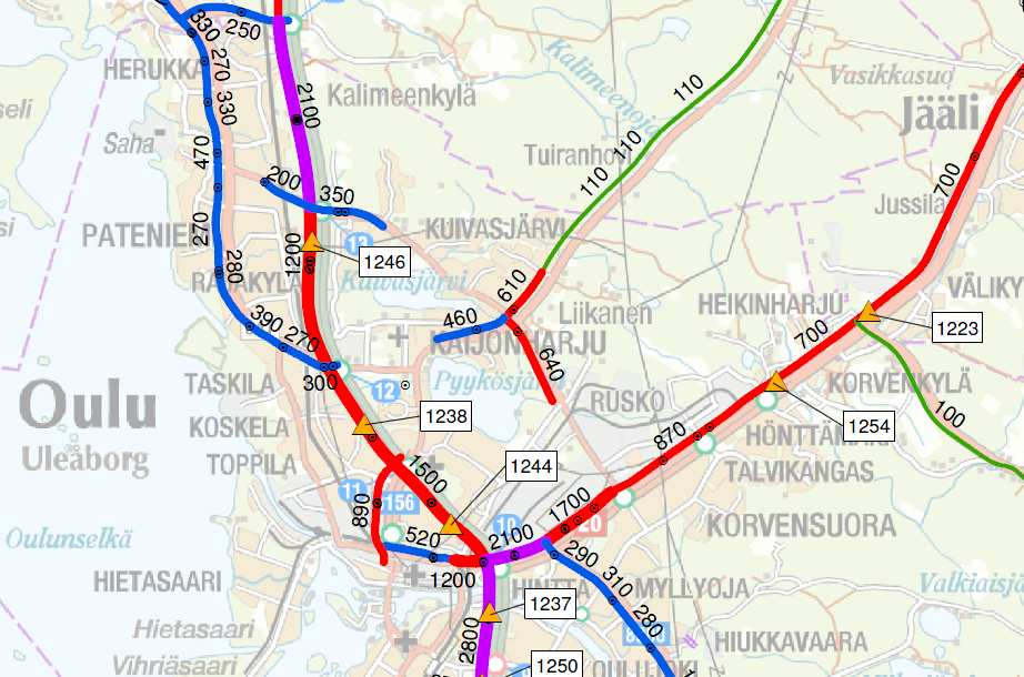 22 KUVA 9. KVL 2010 (ajon./vrk) KUVA 10. Raskas liikenne KVL 2010 (ajon.