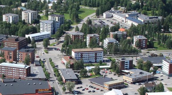 14 Suunnittelualue rajoittuu Vieskankatuun ja Valtakatuun, jotka ovat kokoojakatuja sekä Kirkkotiehen, Virastokatuun ja Kauppakujaan.
