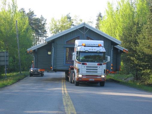 Erikoiskuljetukset Ylittää normaaliliikenteelle sallitut mitat ja/tai akseli-, teli- tai kokonaismassat (mm.