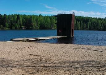 3. Laivarannan uimalaituri ja hyppytorni 3.1 Nykytilanne Yleinen uimaranta sijaitsee laivarannan oikealla puolella Ruoveden Kanoottipurjehtijoiden Pihla-pirtin vieressä.