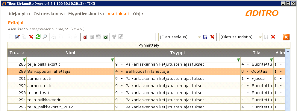 Toukokuu 2014 6 (8) Avattaessa eräajon 4 n lähettäjä ylläpito-näytölle, avautuu Perustiedot-välilehdellä eräajoon liittyviä teknisiä tietoja. Huomaa, että yrityksen kierrätysasetuksissa (kts.