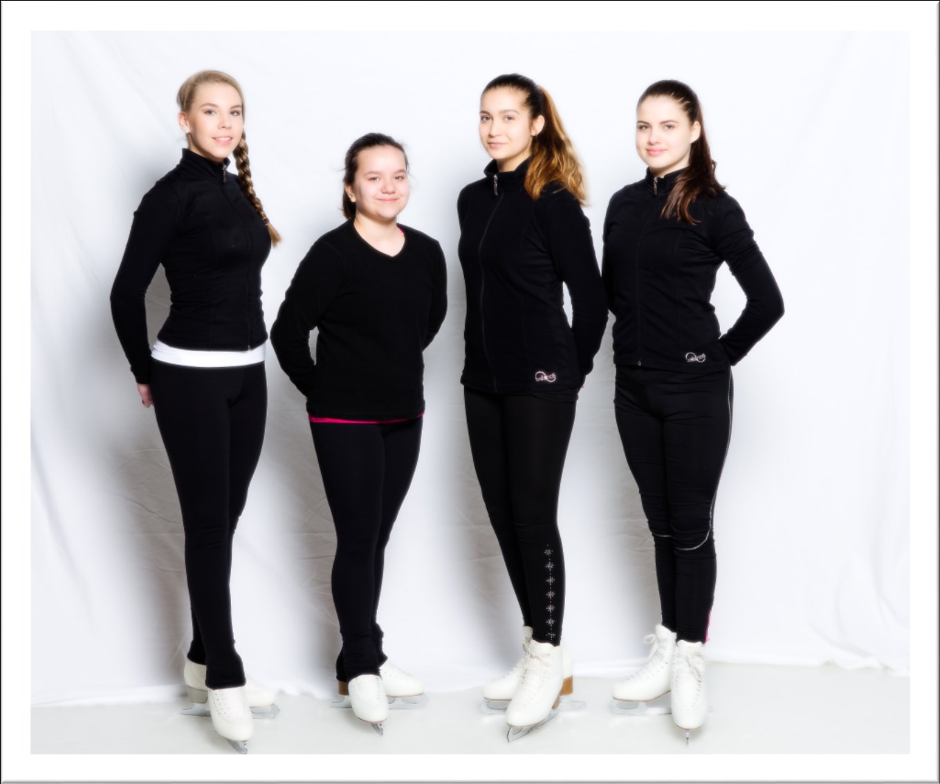 Taiturit: Numminen Gabriella Salminen Hanna Valmentaja Hahtola Aino Palokangas Minttu Erica Saneri Katja Lähteenmäki Kantola Anni Ruotsalainen Riina Sparre Anni