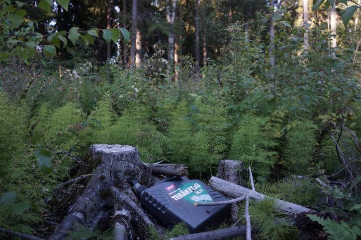 Kriteeri 28 Metsiä ei roskata metsätalouden toimenpiteissä Metsiin ei jätetä metsätalouden toimenpiteissä muovi- tai