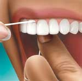 14 Puhdista hammasvälit ennen hampaiden harjausta, jotta hampaiden välistä puhdistettava bakteeripeite saadaan mahdollisimman hyvin poistettua hampaiden pinnoilta.
