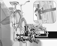 Säilytys 73 3. Kiinnitä polkupyörän molemmat pyörät kiinnityshihnoilla pyöräkiinnikkeisiin. 4. Varmista, että polkupyörä on hyvin kiinnitetty. 2.