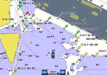 Valitse aloitusnäytössä Kartat > 3-ulotteinen. 3-ulotteinen Merikartta Näkymän säätäminen Näkymän siirtäminen lähemmäs venettä ja vedenpintaa: GPSMAP 6000 -sarja: paina Alue (+) -painiketta.