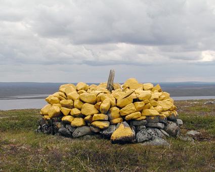 Ruotsi-Norjan ja Venäjän rajankäynti 1826 LR/Jyrki Ojala Golmmesoaiviin rakennettiin suuri kivipyykki.