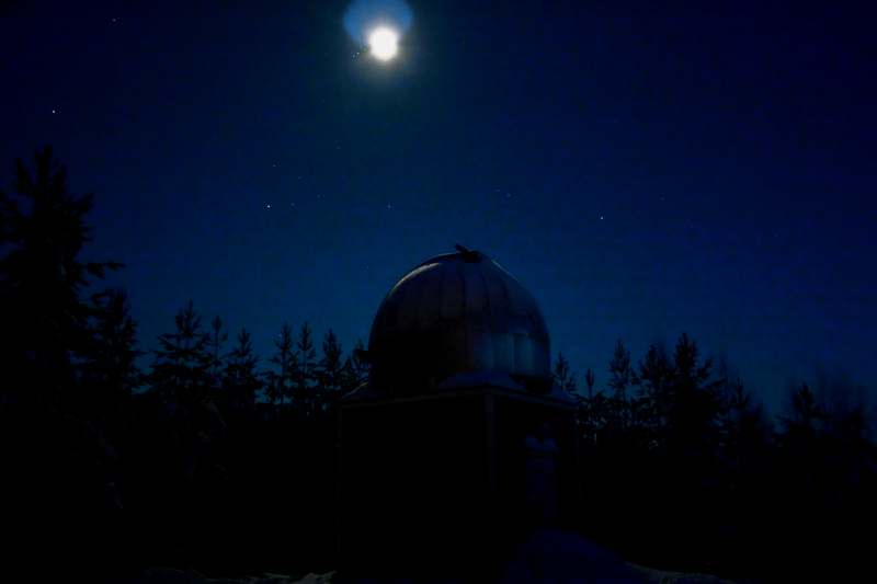 Kuvat on otettu Canon EOS 350D kameralla 18mm linssillä, ISO 800 filminherkkyysasetuksella sekä sekunnin