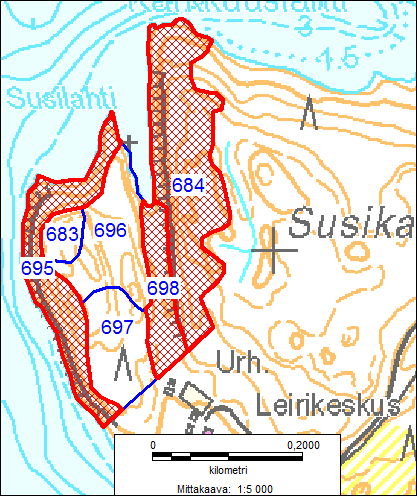 gasta ja isoja siirtolohkareita. Kuvion 668 pohjoispuolella on myös isoja siirtolohkareita. Kallioilla on polkuja ja kasvillisuus on paikoin kulunutta.