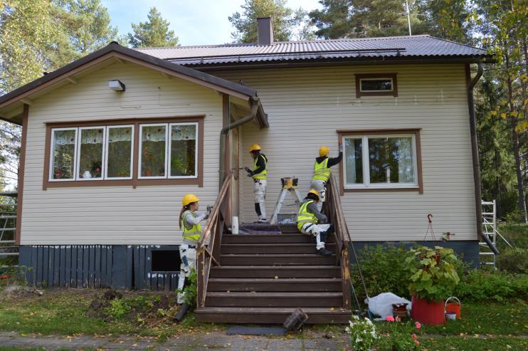 Työ tekijäänsä opettaa Hankkeen tavoitteet Opettajien ja