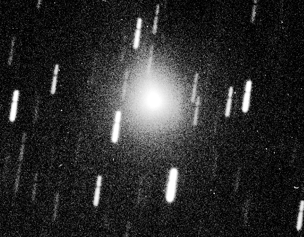 Komeetat Komeetta 8P/Tuttle oli alkuvuodesta hyvin näkyvissn kyvissä eteläss ssä alkuillasta. Komeetta kuvattiin HärkH rkämäellä 4.1.2008 illalla.
