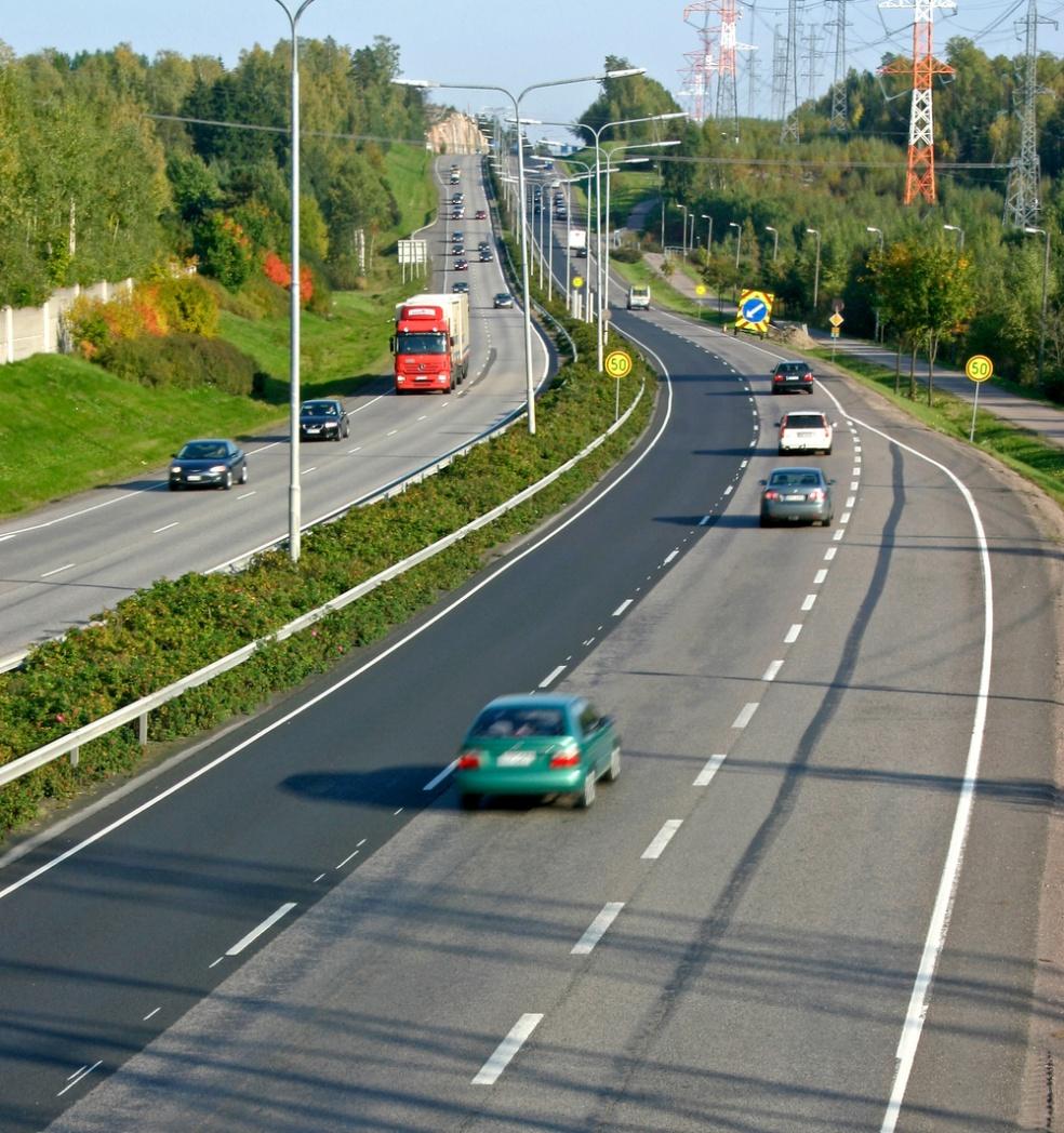 Liikenne ja infrastruktuuri: tie- ja liikenneolojen suunnittelu; tienpidon hankinnat; asiakas- ja viranomaispalvelut;