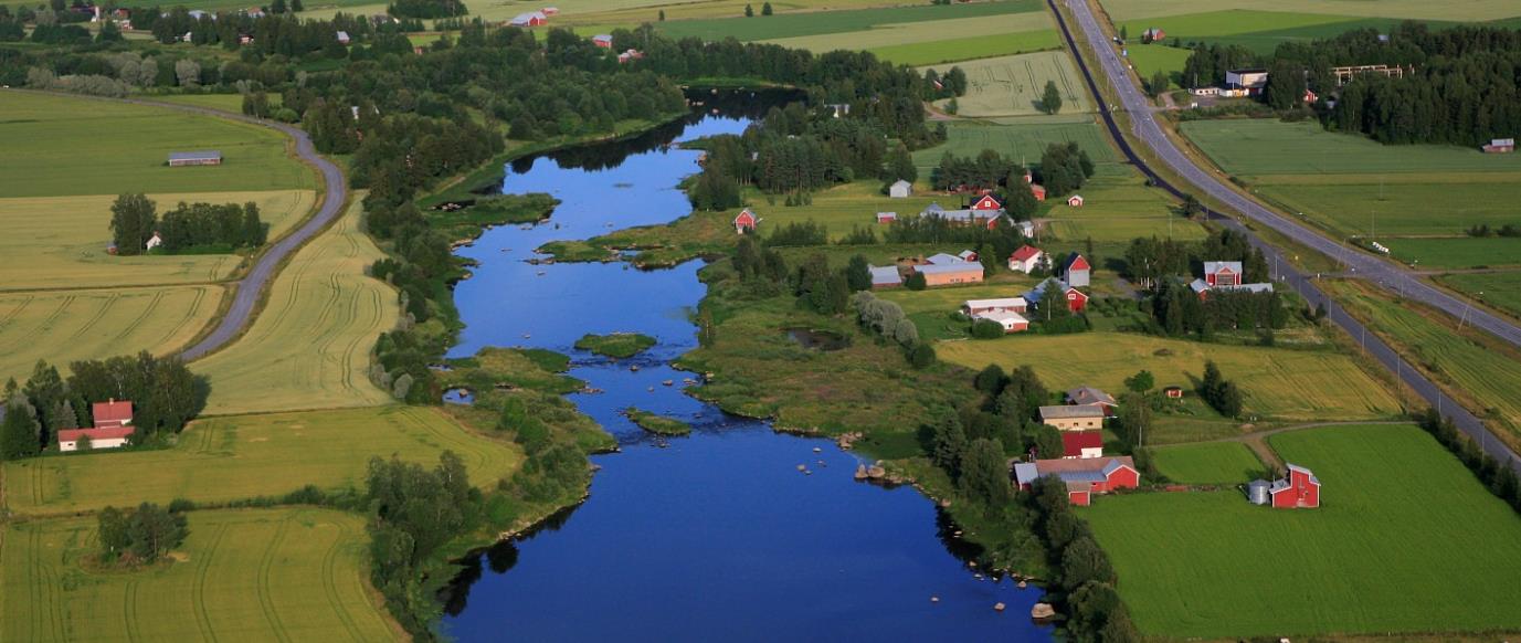 Kaavoituskatsaus ja 3 (12) Karttaotteet: vasemmalla vaihekaava 1 Isonkyrön keskustan ja Tervajoen keskustan kohdalta, oikealla vaihekaava 2 Isonkyrön kunnan alueelta. 2.2.3 2.