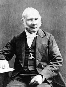 26 5. STIRLING- MOOTTORI 5.1 Historia Moottorityypin keksi skotlantilainen pappi Robert Stirling vuonna 1816.