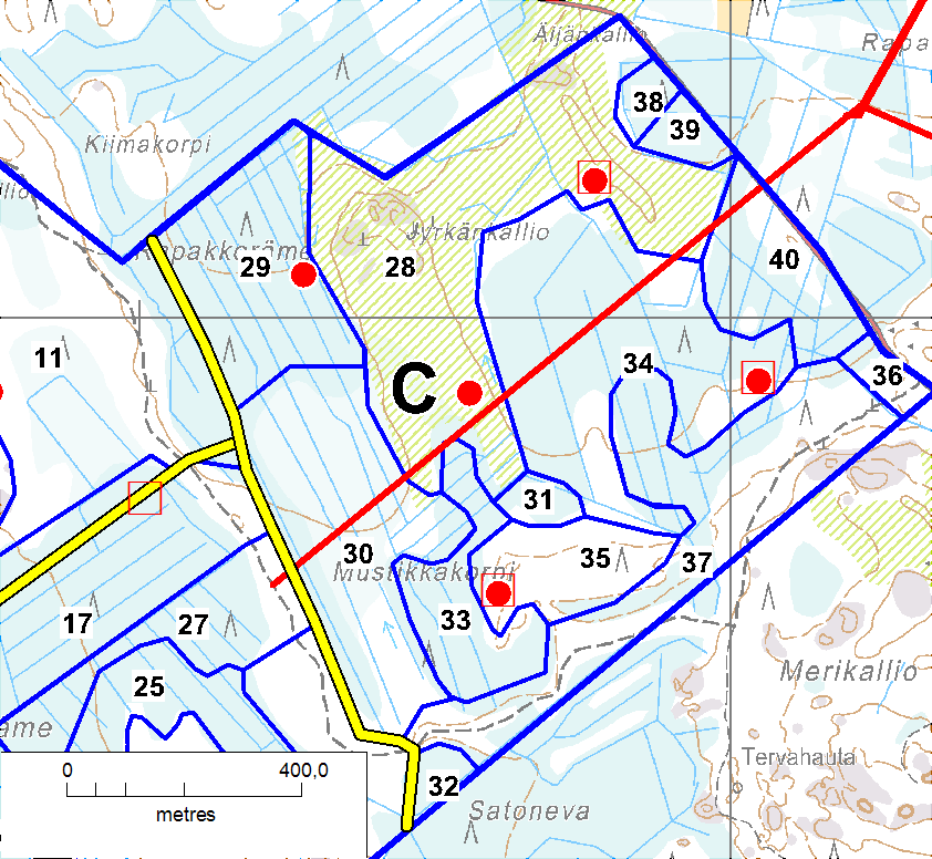 3.3 ALUE C Kuva 5. Jokelan C alueen osa-alueet. Alustavat tuulivoimaloiden paikat eri vaihtoehdoissa on merkitty punaisella, neliö = 11 voimalan vaihtoehto, ympyrä = 14 voimalan vaihtoehto.