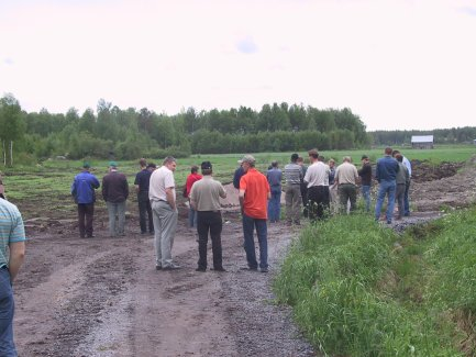 Pohjanmaan uusjakoalueille tehty matka vakuutti yläsavolaisia viljelijöitä. Myös Pohjois- Savossa tilusrakennetta pystytään parantamaan, jos riittävää yhteishenkeä löytyy.