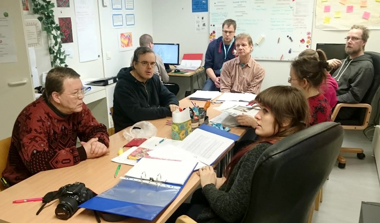 3.1.2 Opinto ja työyksikkö Opinto- ja työyksikön vuosi alkoi uusien tuulien puhaltaessa; Risto Vaahtiala aloitti työskentelyn uutena työvalmentajana tammikuussa ja Tuija Kekkonen huhtikuussa.