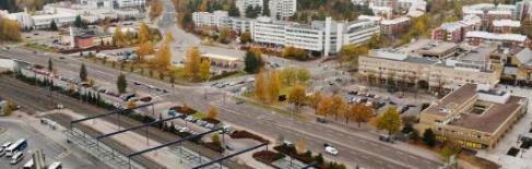 44 Leppävaara Perustiedot Liikenteellinen asema: lähiliikenteen asema, liikenteellinen asema vahvistuu raidejokerin myötä Maanomistajat; Asemaseudun kehittämisen alkaessa (1988) Helsinki, Espoo,