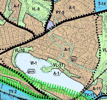 YLEISKAAVA LINJAA VIHERALUEIDEN HOITOA ISOSSA MITTAKAAVASSA, METSÄSUUNNITELMASSA HOITO- TOIMET KUVATAAN METSIKKÖKOHTAISESTI: Kuvassa 11 on ote yleiskaavasta Tonttilan alueelta.