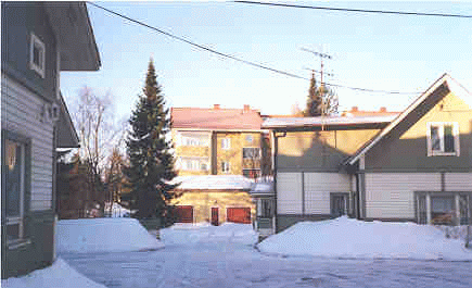 Kiuruveden kulttuuriympäristö ja sen hoito (8.8.2002) 90 Nuorisoseurantalo Suoja R1.