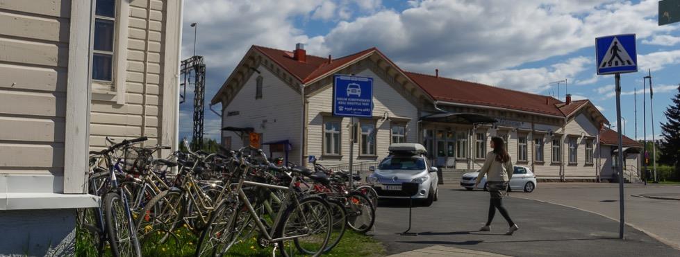 Kehitysvisiossa asemanseudulle on suunniteltu nykyaikaista, kaikki liikkumismuodot yhdistävää matkakeskusta KESKEISET TOIMIJAT JA VASTUUTAHOT Alueella on useita maanomistajia ja toimijoita, joten