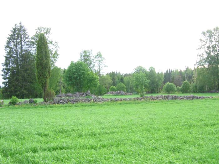 Hätilän sotilasvirkatalon alaisuuteen Hangasmäen silloinen sotilastorppa on kuulunut 1600-luvun lopusta asti (Lähde Hämeenlinnan kaupungin nettisivut, kyläesittelyt).