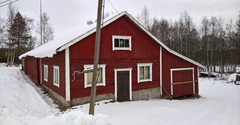 Muuten kylässä ei ole rakennettuja virkistysalueita. Tekninen huolto Kaavoitusalueella on toimiva kunnallistekniikka. Alueella on vesi- ja viemäriverkosto. 3.1.