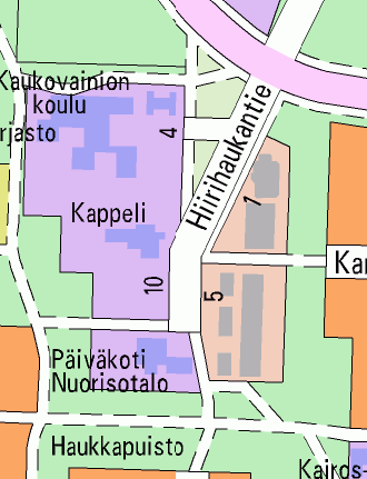 5.3 Ostoskeskus Ostoskeskuksen huonokuntoisia rakenteita Ongelma: Ostoskeskuksen ympäristö on osittain huonokuntoinen ja jäsentymätön, minkä vuoksi alueella on hankala suunnistaa.
