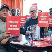 PUNAINEN KORTTI RASISMILLE SEMINAARI 23.4.2015 Punainen kortti rasismille seminaari kokosi toi Hotelli Arthuriin Helsinkiin 39 osallistujaa seitsemältä eri paikkakunnalta.