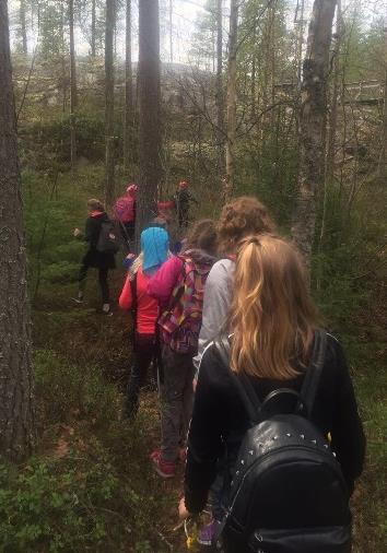 LUKUVUOSI 2016-2017 syyslukukausi: 10.8. 21.12.2016 kevätlukukausi: 9.1. 3.6.2017 syysloma viikolla 42 (17. -23.10.2016) joululoma (22.12.2016-9.1.2017) talviloma viikolla 9 (27.2. - 5.3.2016) pääsiäisloma 13.
