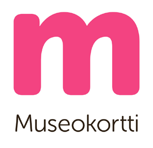 moottorisahalla, kirveellä ja puukolla.