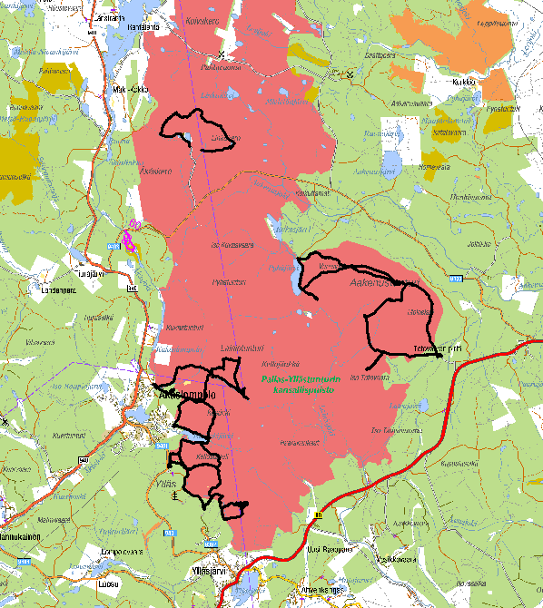 Liitekartta 4 Pallas-Yllästunturin kansallispuistossa Samin Viljanmaan kävelemät reitit.