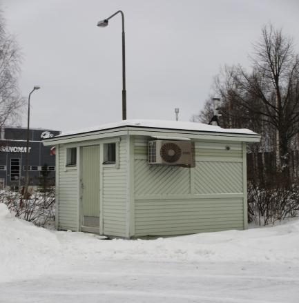 35 PÄIVIÖNSAARI Osoite: Wredenkatu 5 (Wredenkadun ja Taipaleentien risteys), VARKAUS Koordinaatit: 6231391:2788699 Mittausparametrit: NO, NO2, TRS, PM 10 Näytteenottokorkeus: 3,5 m